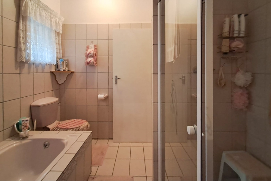 3 Bedroom Property for Sale in Stilfontein North West